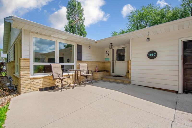 1007 Truman Ave, Owatonna, MN 55060
