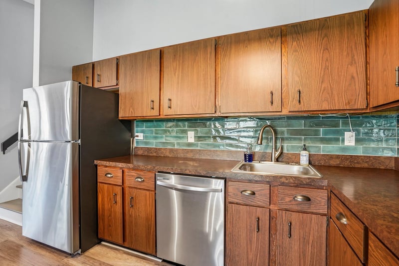 13400 Pepperwood Cir, Minnetonka, MN 55305
