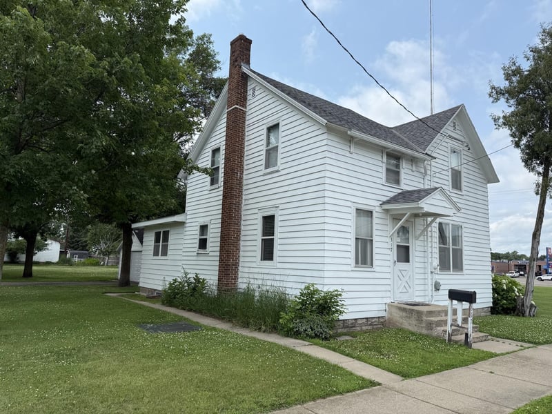 317 3rd Ave S, Cold Spring, MN 56320