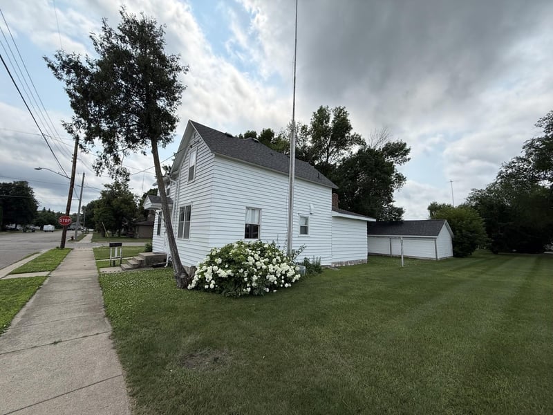 317 3rd Ave S, Cold Spring, MN 56320