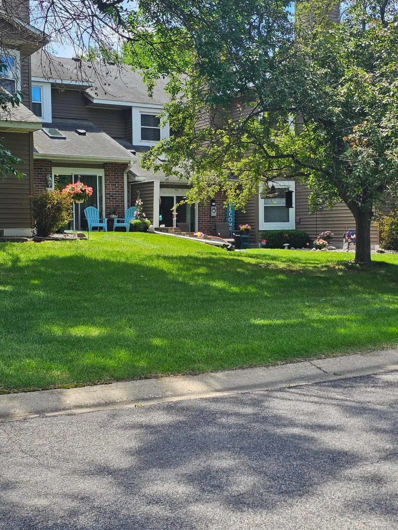 1846 Southpointe Ter, Eagan, MN 55122