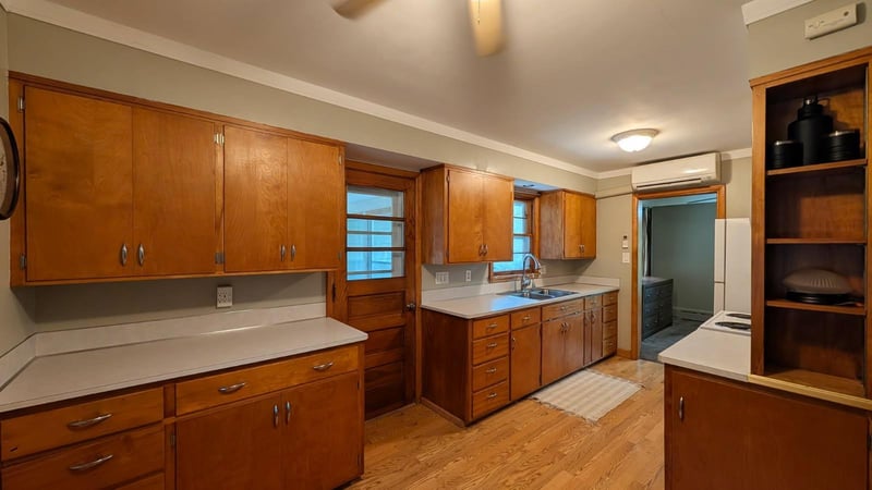 1301 Ridgeview Dr, Montevideo, MN 56265