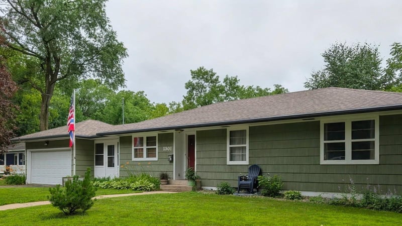 1301 Ridgeview Dr, Montevideo, MN 56265