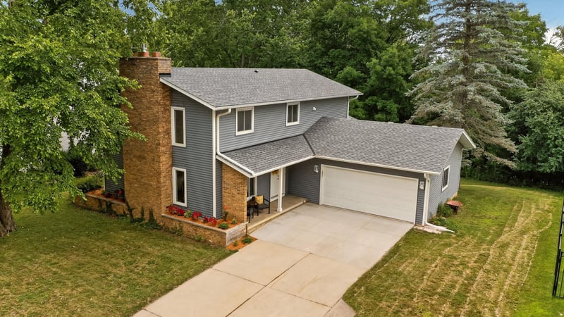 2222 Telemark Ln NW, Rochester, MN 55901