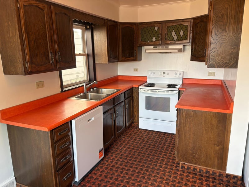 703 Harrison St, Eveleth, MN 55734