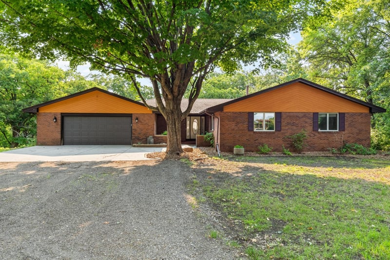 17991 Natchez Ave, Prior Lake, MN 55372