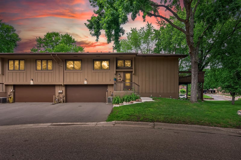 2615 Sumac Ct, White Bear Lake, MN 55110