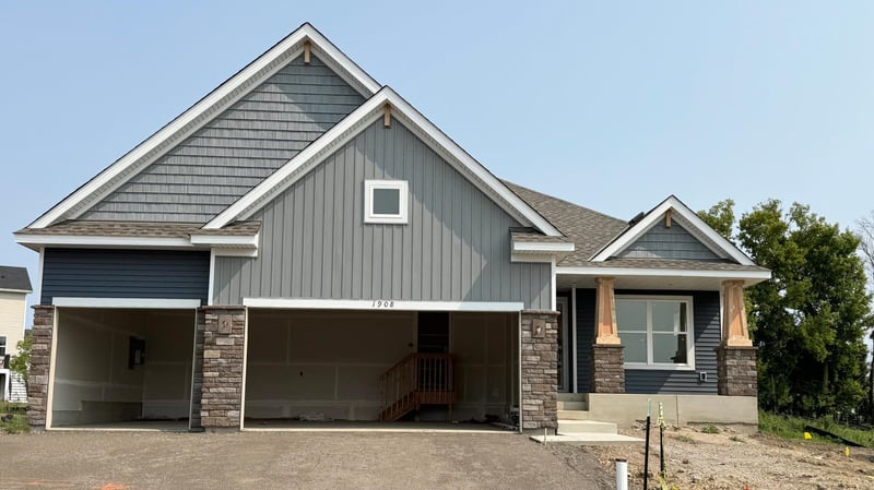 1908 Dogwood Ct, Carver, MN 55315