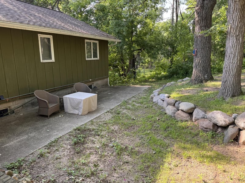1706 Crestview Dr, Little Falls, MN 56345