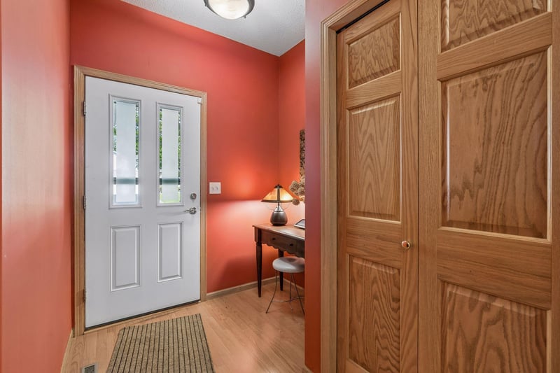 4805 Iris Alcove, White Bear Twp, MN 55127