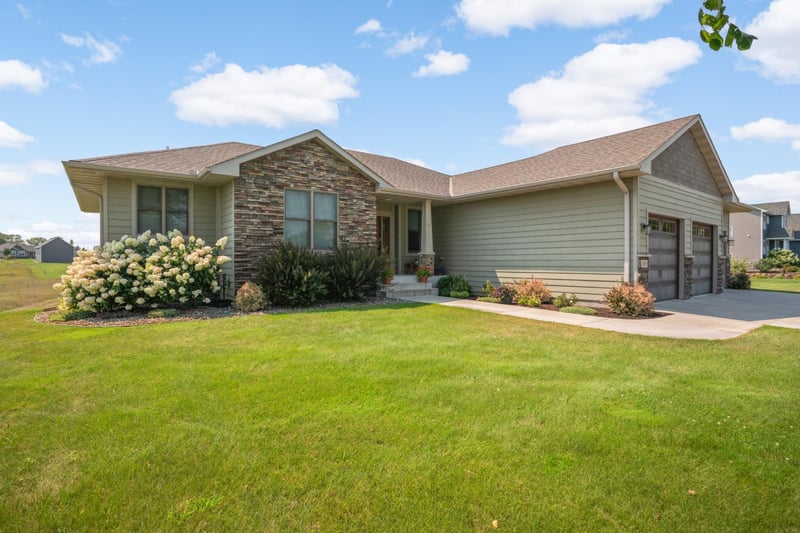 12836 96th St NE, Otsego, MN 55330