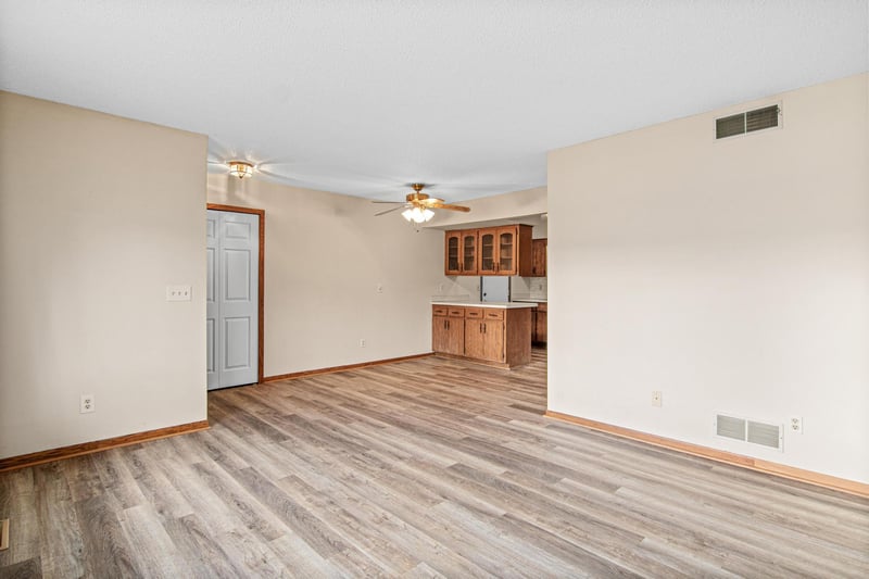 4793 Avon St, Shoreview, MN 55126
