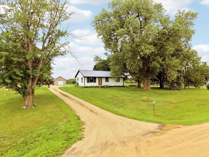 23677 Audrey Ave, Farmington, MN 55024