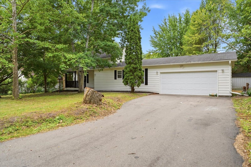 3715 31st Ave N, Robbinsdale, MN 55422