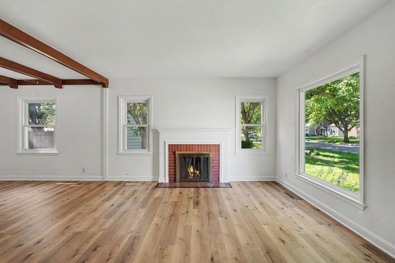 3830 Zenith Ave N, Robbinsdale, MN 55422
