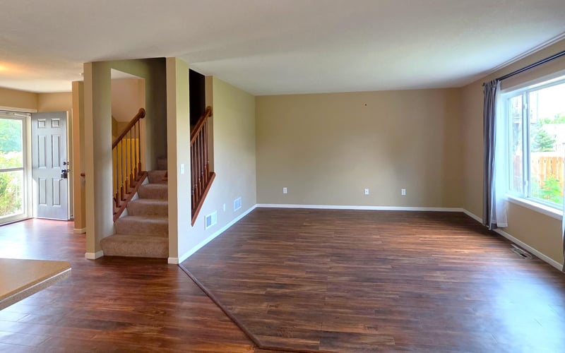 3563 Village Trl, Hastings, MN 55033
