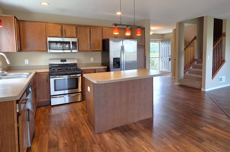 3563 Village Trl, Hastings, MN 55033