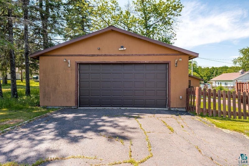 1417 103rd Ave W, Duluth, MN 55808