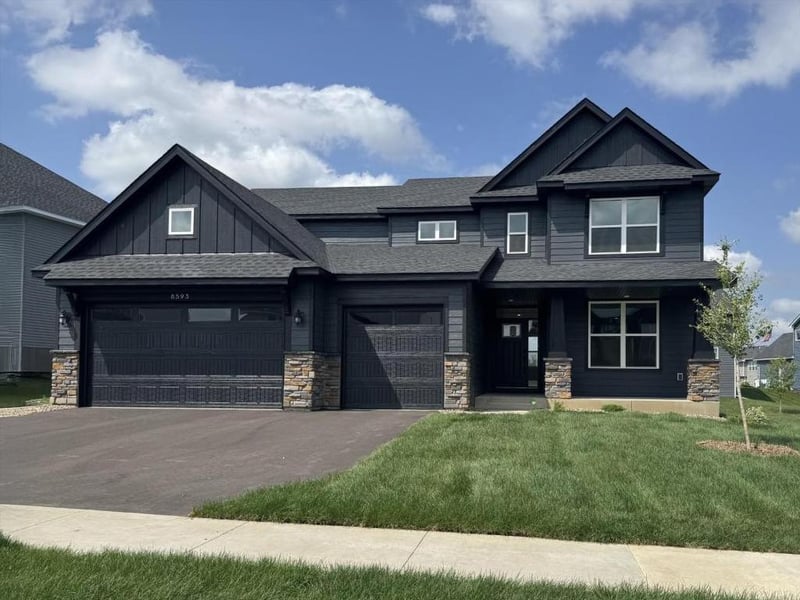 8593 183rd St W, Lakeville, MN 55044