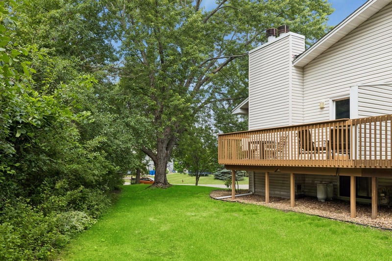 4316 Thornhill Ln, Vadnais Heights, MN 55127