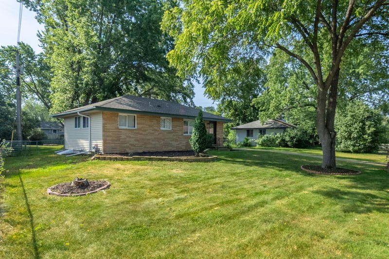 11157 Madison St NE, Blaine, MN 55434