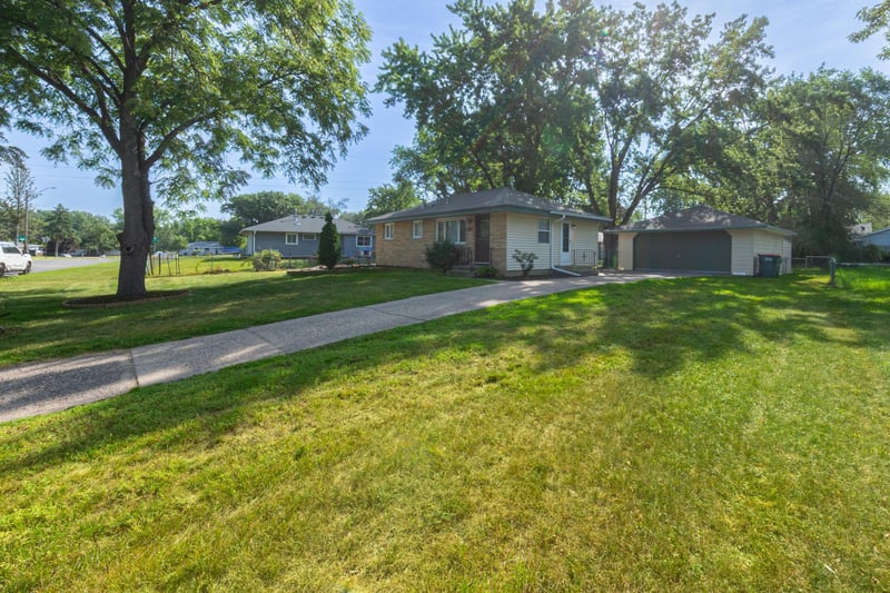 11157 Madison St NE, Blaine, MN 55434