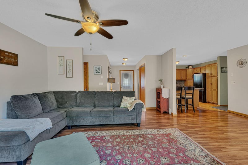 24095 158th Ave, Cold Spring, MN 56320