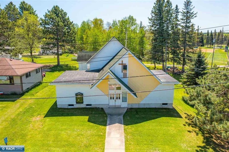32 Church St, Soudan, MN 55782