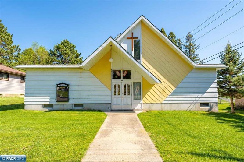 32 Church St, Soudan, MN 55782