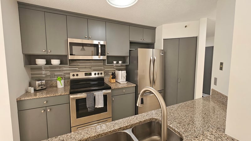 7622 York Ave S #1205, Edina, MN 55435
