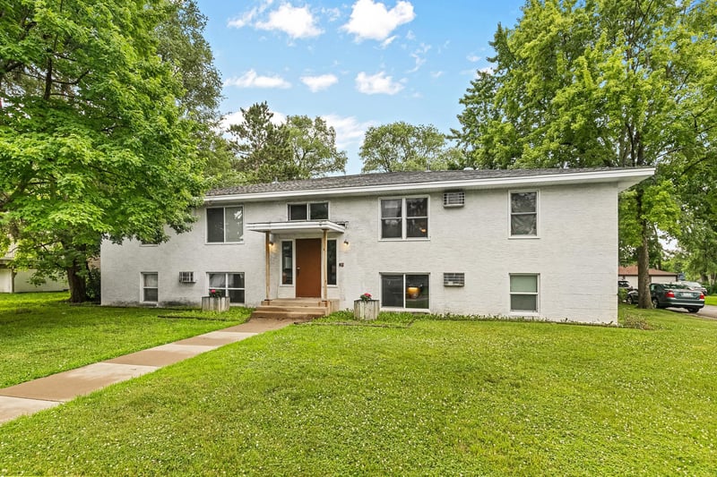 752 Southview Dr, Anoka, MN 55303