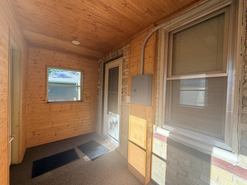 251 Hall Ave SW, Richmond, MN 56368