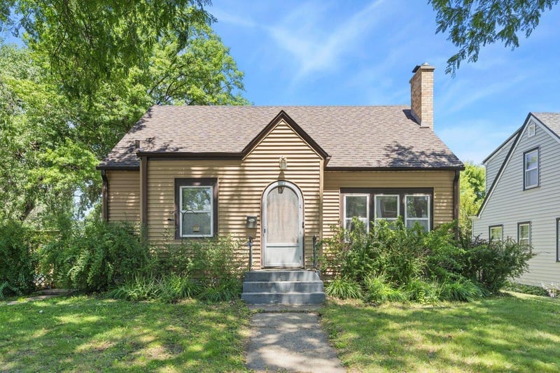 71 Wyoming St E, Saint Paul, MN 55107