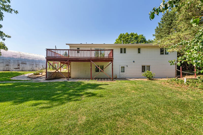 5177 255th St E, Faribault, MN 55021