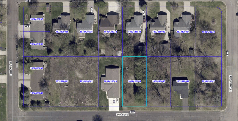 1018L 2nd St SE, Faribault, MN 55021