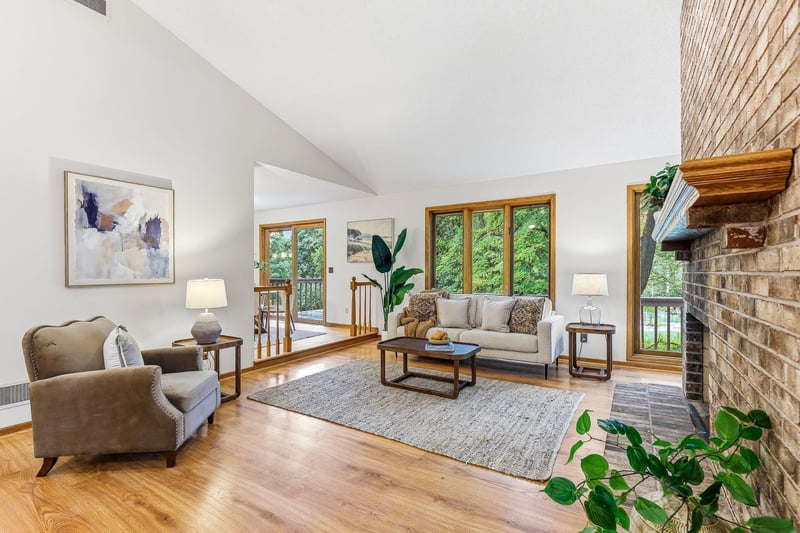 4211 Redding Ridge Dr, Minnetonka, MN 55345