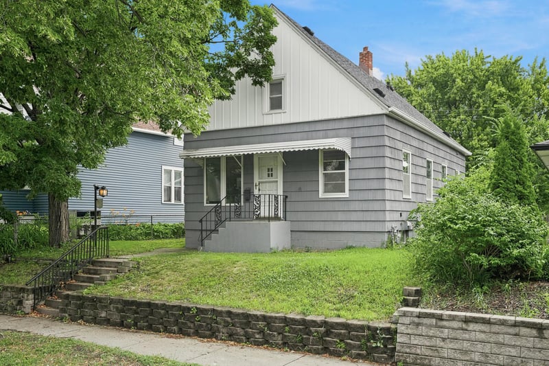 799 Watson Ave, Saint Paul, MN 55102
