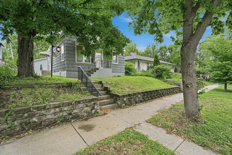 799 Watson Ave, Saint Paul, MN 55102