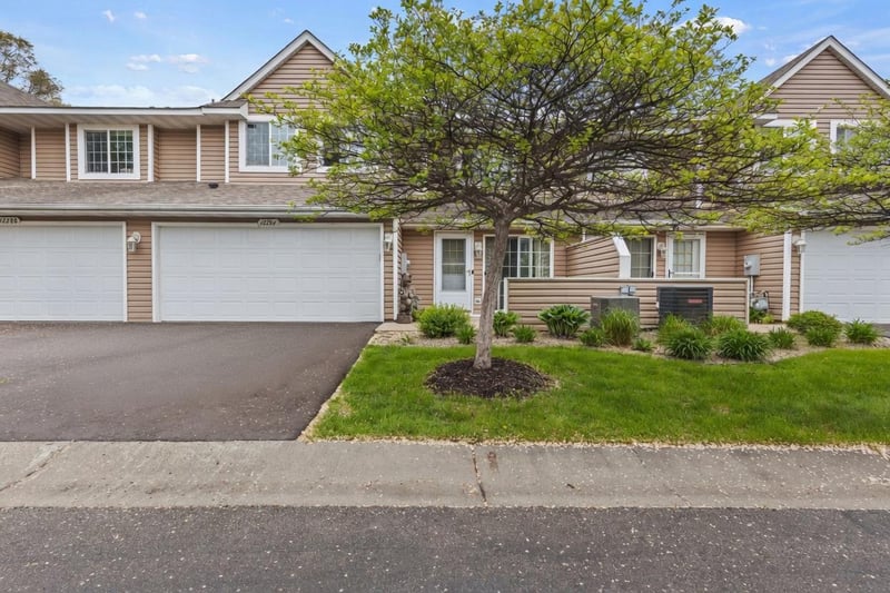 12284 Zealand Cir N, Champlin, MN 55316