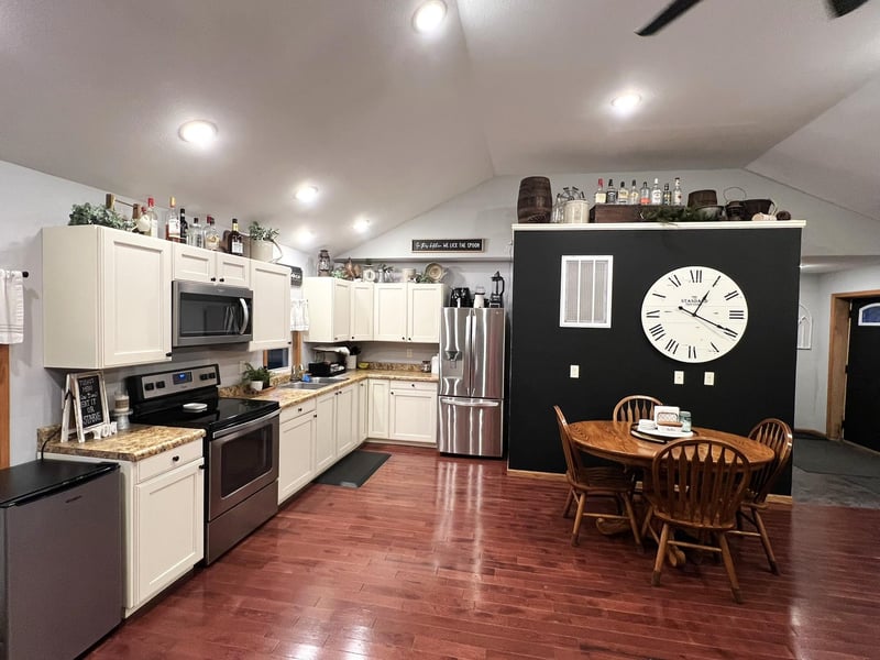 420 Oakwood St, Millville, MN 55957