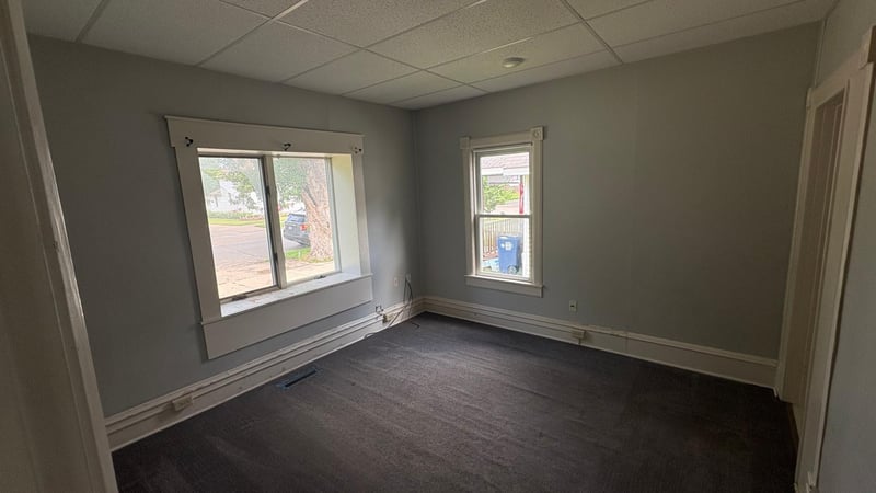 907 2nd Ave NW, Faribault, MN 55021