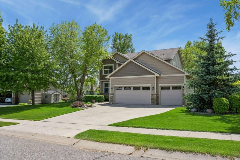 21221 Foxtail Ln, Rogers, MN 55374