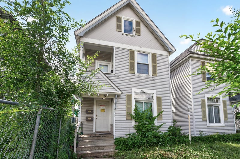 2210 Oakland Ave, Minneapolis, MN 55404