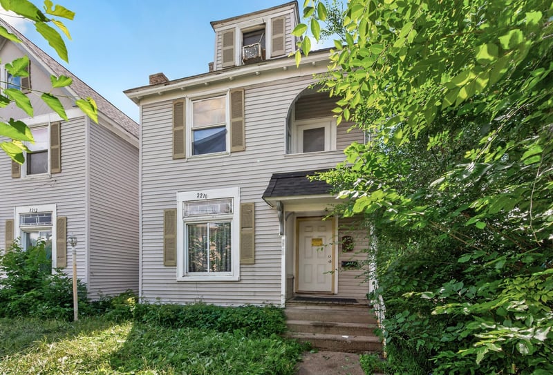 2210 Oakland Ave, Minneapolis, MN 55404