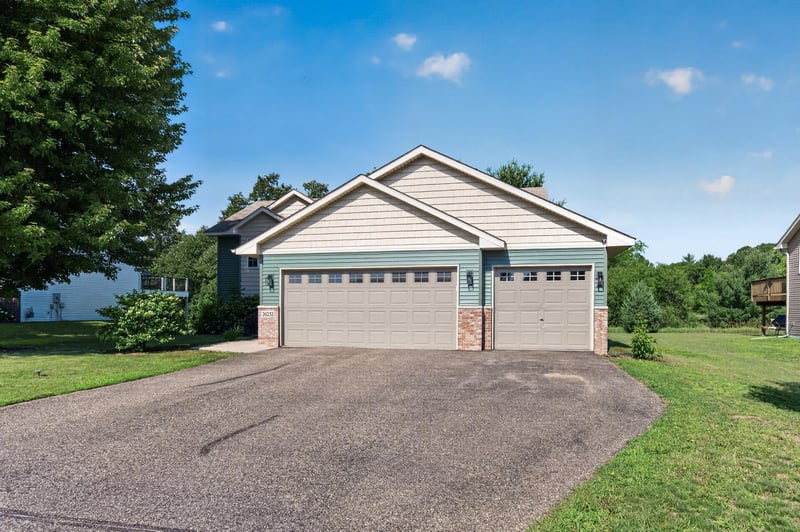 26232 24th St W, Zimmerman, MN 55398