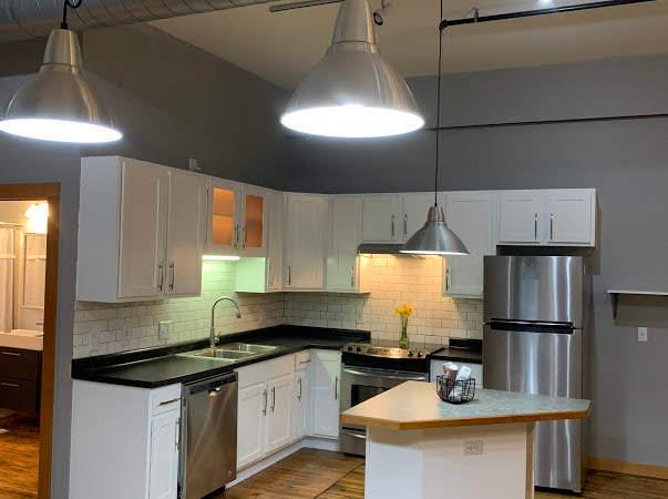 523 Jackson St #206, Saint Paul, MN 55101