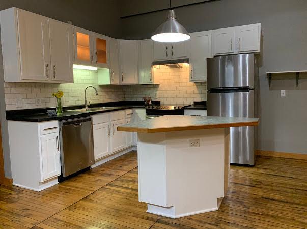 523 Jackson St #206, Saint Paul, MN 55101