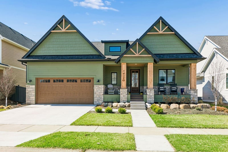 14320 Grantaire Ln N, Hugo, MN 55038