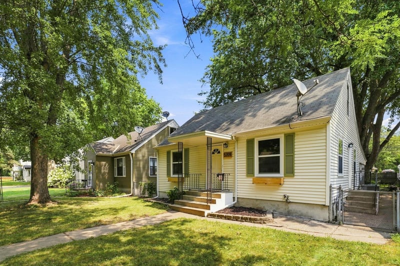 5709 45th Ave S, Minneapolis, MN 55417