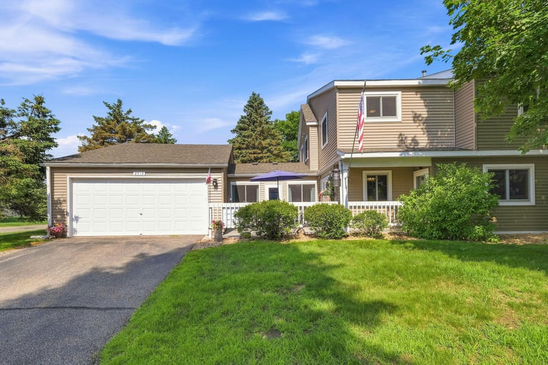 2513 Wimbledon Pl, Woodbury, MN 55125